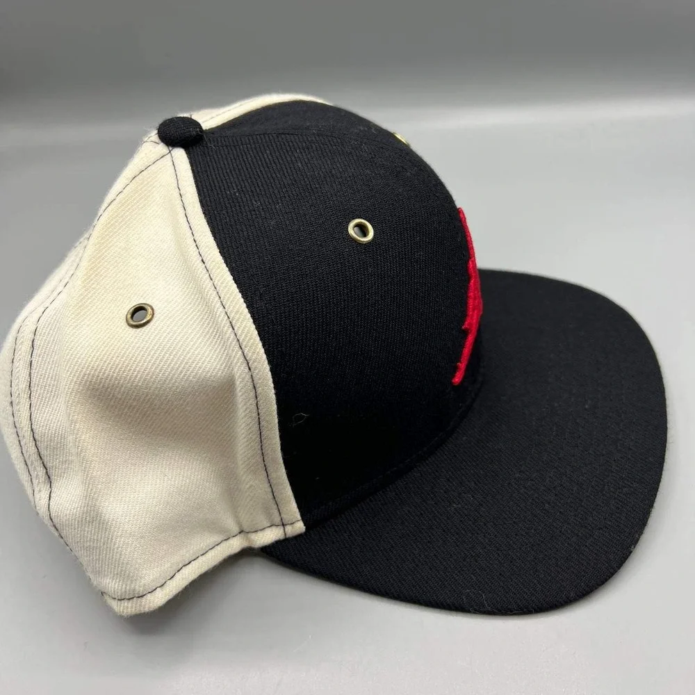 Air Jordan Hat‎ Men Black White Embroidered Red Logo Jumpman Snap Back Cap